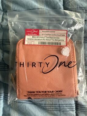 thirty-one Coral Peach Mini Zip Wallet
